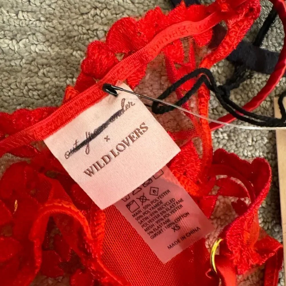 Urban Outfitters Valentines Day Red Hearts Bra Panties Bundle NWT 34C XS